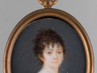GG Min 12  GG Min 12, Deutsch um 1800, Junge Dame mit hochgebundenem Haar, Elfenbein, 6,7 x 5,5 cm : Museumsfoto: Claus Cordes